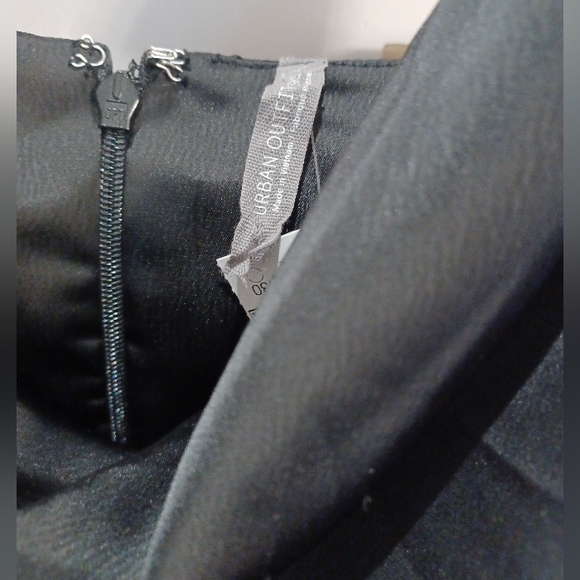 UO Satin dress - Picture 7 of 9